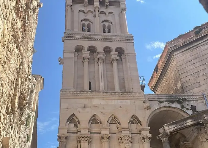 Centre No44 سبليت